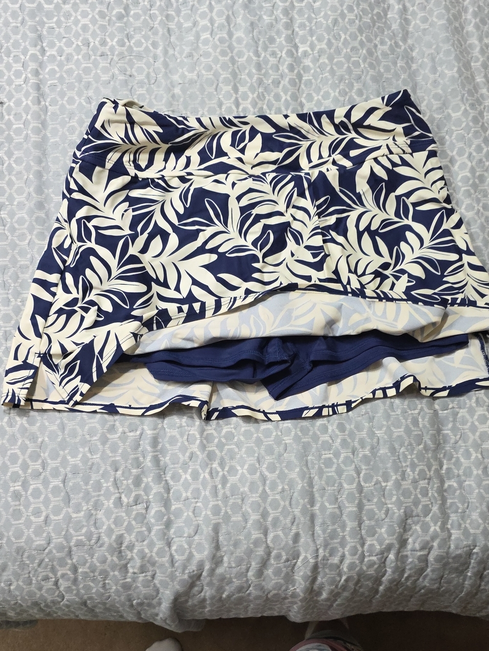 Hurley Navy and White Leaf-Print Swim Skort